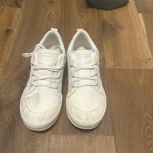 Women’s Sorel 8-1/2 waterproof shoes worn only a few times